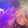Karoline Lima é flagrada aos beijos com Rodrigo Mussi na festa (AgNews e Reprodução/Instagram)